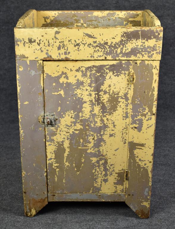 White Chipped Paint Dry Sink (1 of 7)