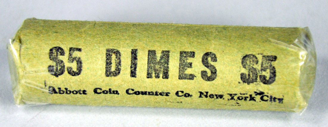 Roll of Mercury 90% Silver Dimes: Roll of Mercury 90% Silver Dimes Dates range 1917-45 and are all in circulated grades. Nice collector / investor roll.