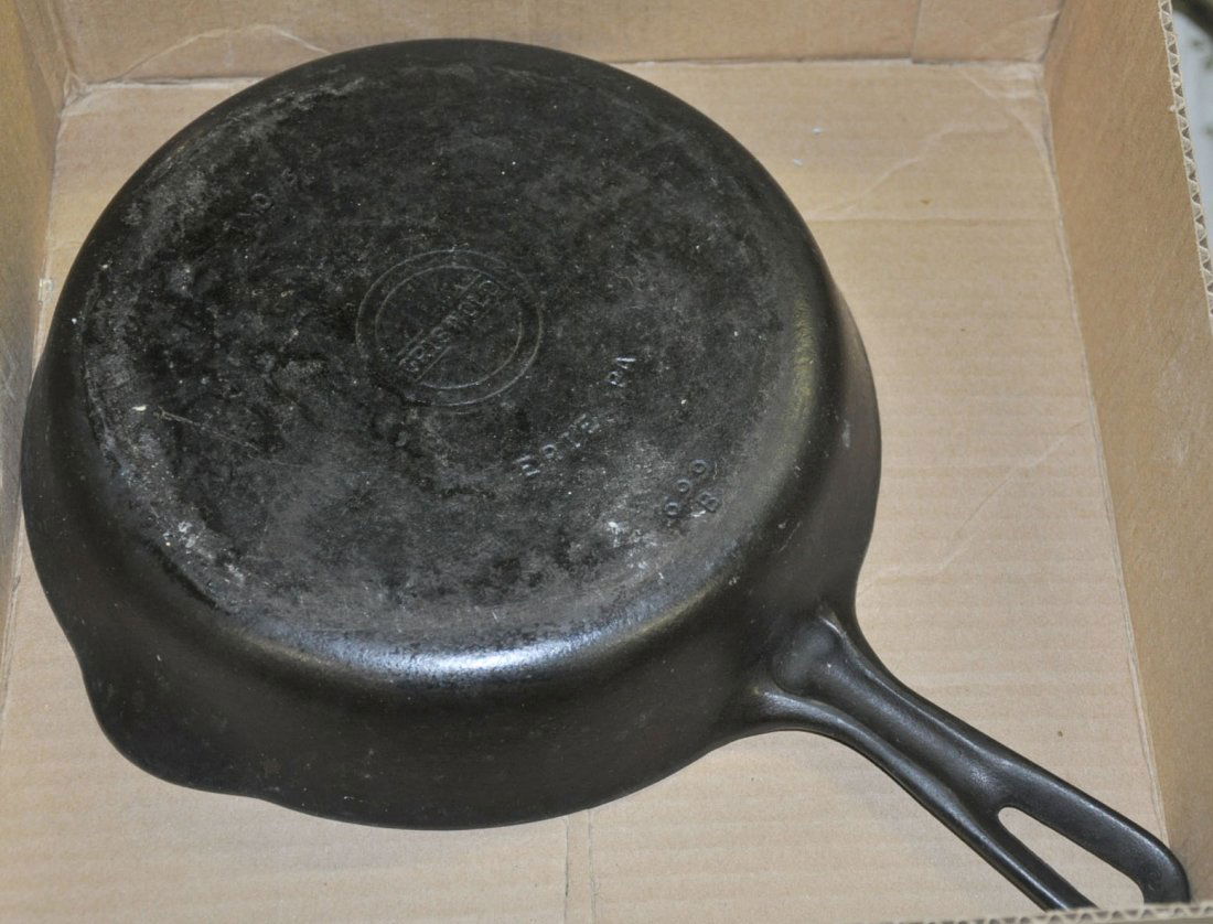 Griswold 6 Cast Iron Frying Pan