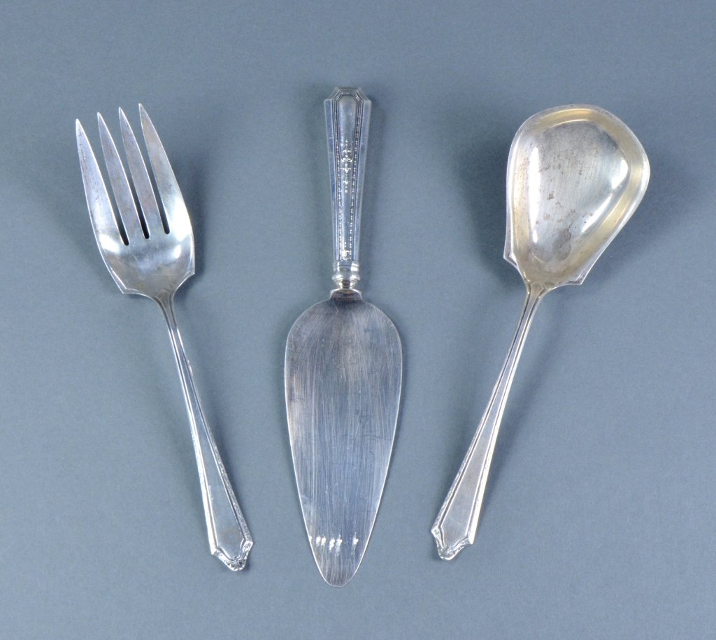 Towle "Virginia Carvel" Sterling Casserole Set: Including serving fork and spoon. Along with unknown pattern pastry server. 5.33 Troy oz. weighable silver.