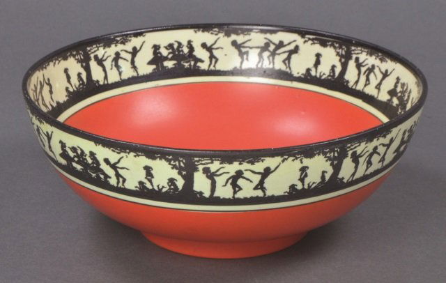 Porcelain Bowl with Silhouette Pattern Rim (1 of 4)