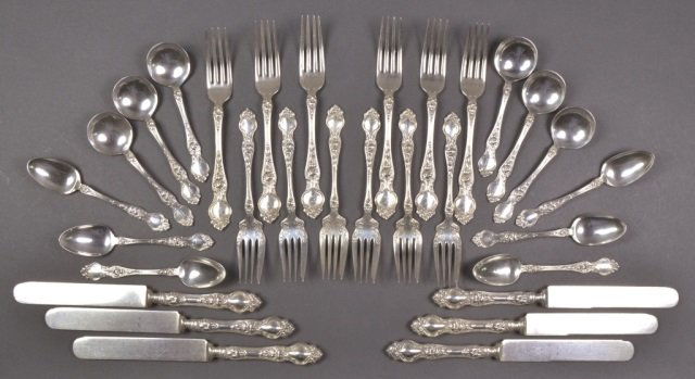 Set of Wallace Sterling "Violet" Flatware (1 of 5)