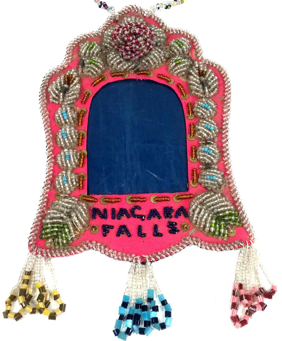 Iroquois Beaded Niagara Falls Picture Frame. (1 of 11)