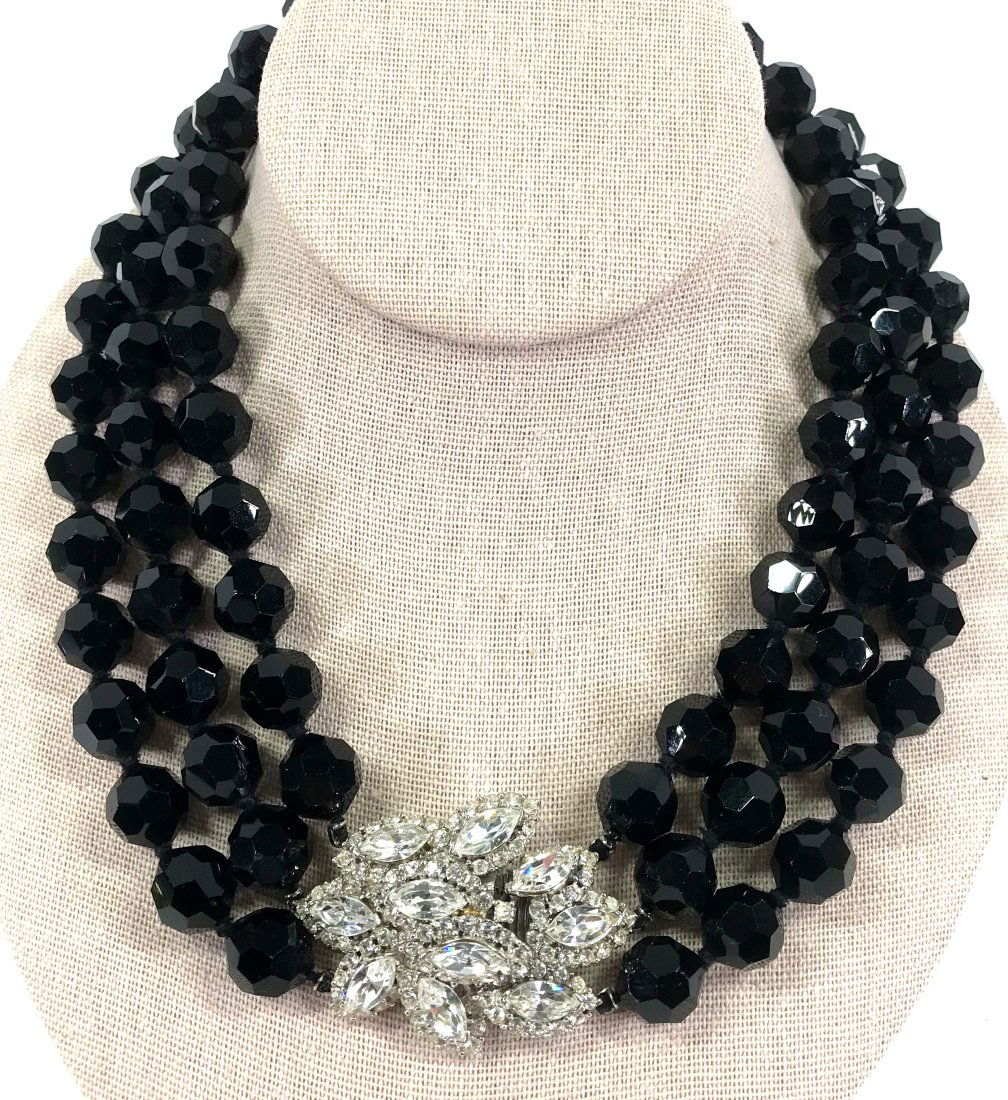 Vintage Ciner Rhinestones Clasp Black Glass Necklace (1 of 20)