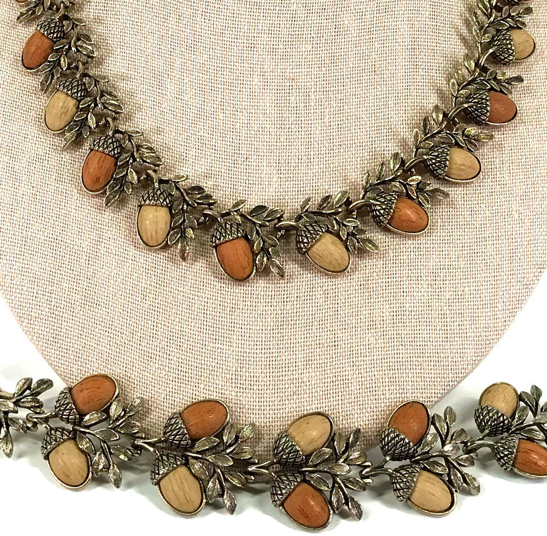 Vintage Coro Faux Wood Acorns Necklace Bracelet Set (1 of 19)