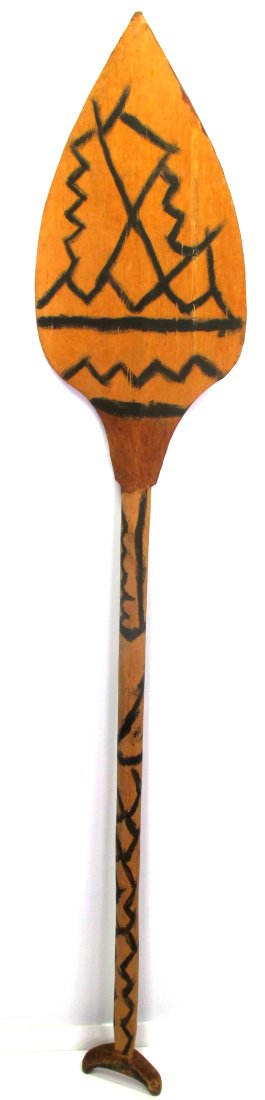 Vintage Amazonian Ticuna Canoe Paddle. (1 of 12)