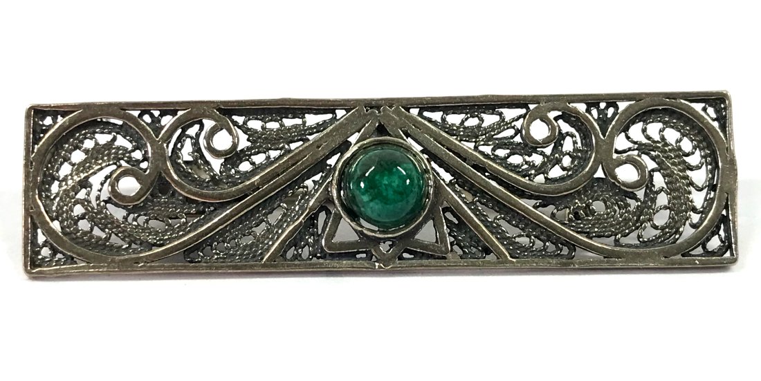 Vintage Eilat Stone Filigree Sterling David Star Brooch.: Vintage Eilat Stone Filigree Sterling Silver Pin Brooch. David Star on the back setting the stone . Marked 925. For measures please refer to the picture taken with a measure tape. Weight: 3.50 Grams. 