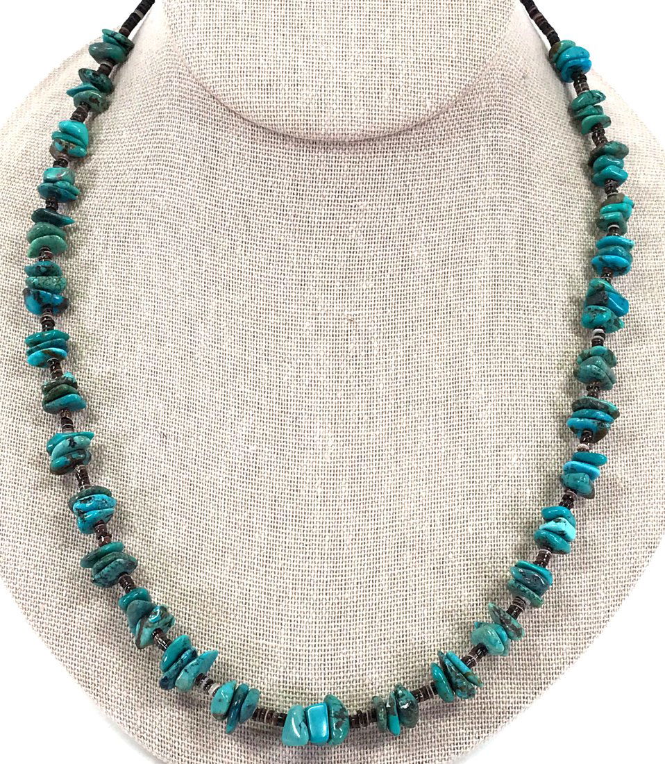 Vintage Native American Turquoise & Shell Heishi Beaded Necklace. (1 of 7)