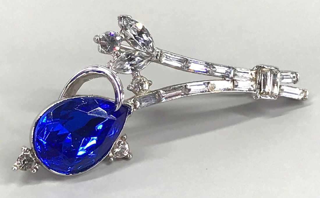 Vintage Crown Trifari Alfred Philippe bouquet pin brooch. Marked (1 of 9)