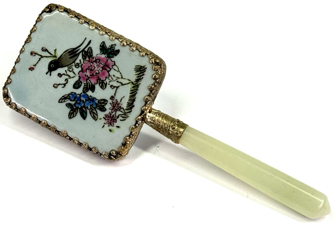 Vintage Chinese painted birds flowers porcelain jadeite handle small mirror .: Vintage Chinese painted birds flowers porcelain jadeite handle small mirror . For measures please refer to the pictures that were taken with a measuring tape. Weight: 71 Grams all.. This is a NO RESER