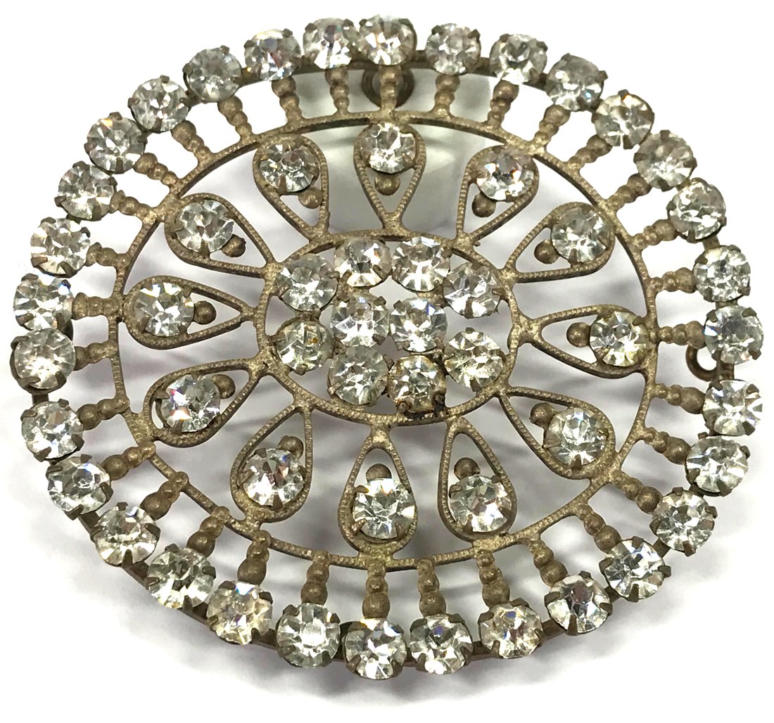 Antique Czech clear rhinestones filigree silvertone metal flower applique: Antique Czech clear rhinestones filigree silvertone metal flower applique embellishment Unmarked. For measures please refer to the picture taken with a measuring tape. Weight: 13 Grams. This is a NO R