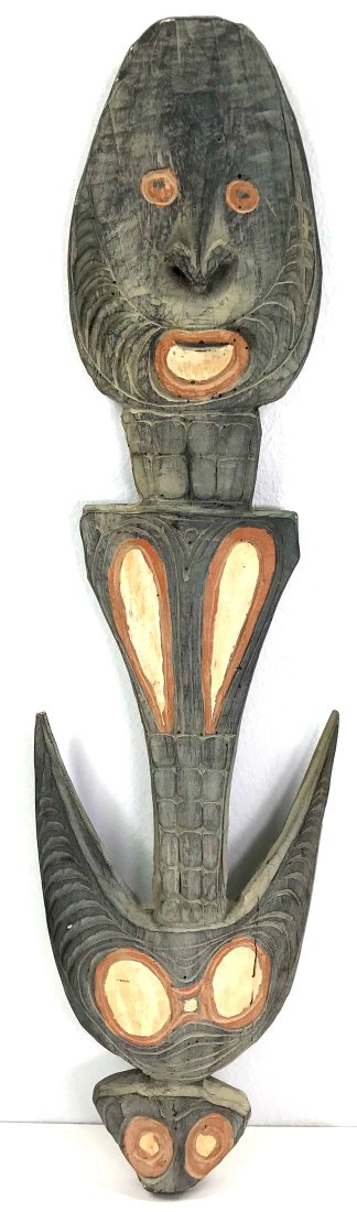 Papua New Guinea, Iatmul, Food Hook: Papua New Guinea, Iatmul, Food Hook. Carved wood and pigments. It measures 22 inches long and 6 inches widest. weight 1 Lb 2 oz. This is a NO RESERVE AUCTION: there are no hidden or confidential reser