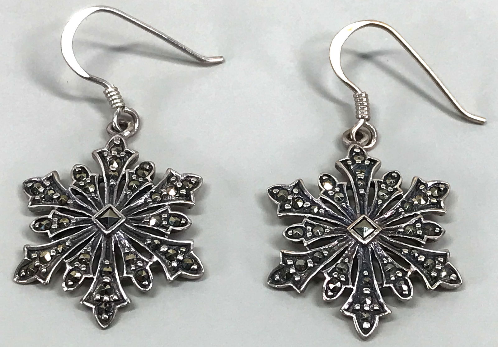 Vintage art deco style marcasites sterling silver snowflake hook earrings. (1 of 5)
