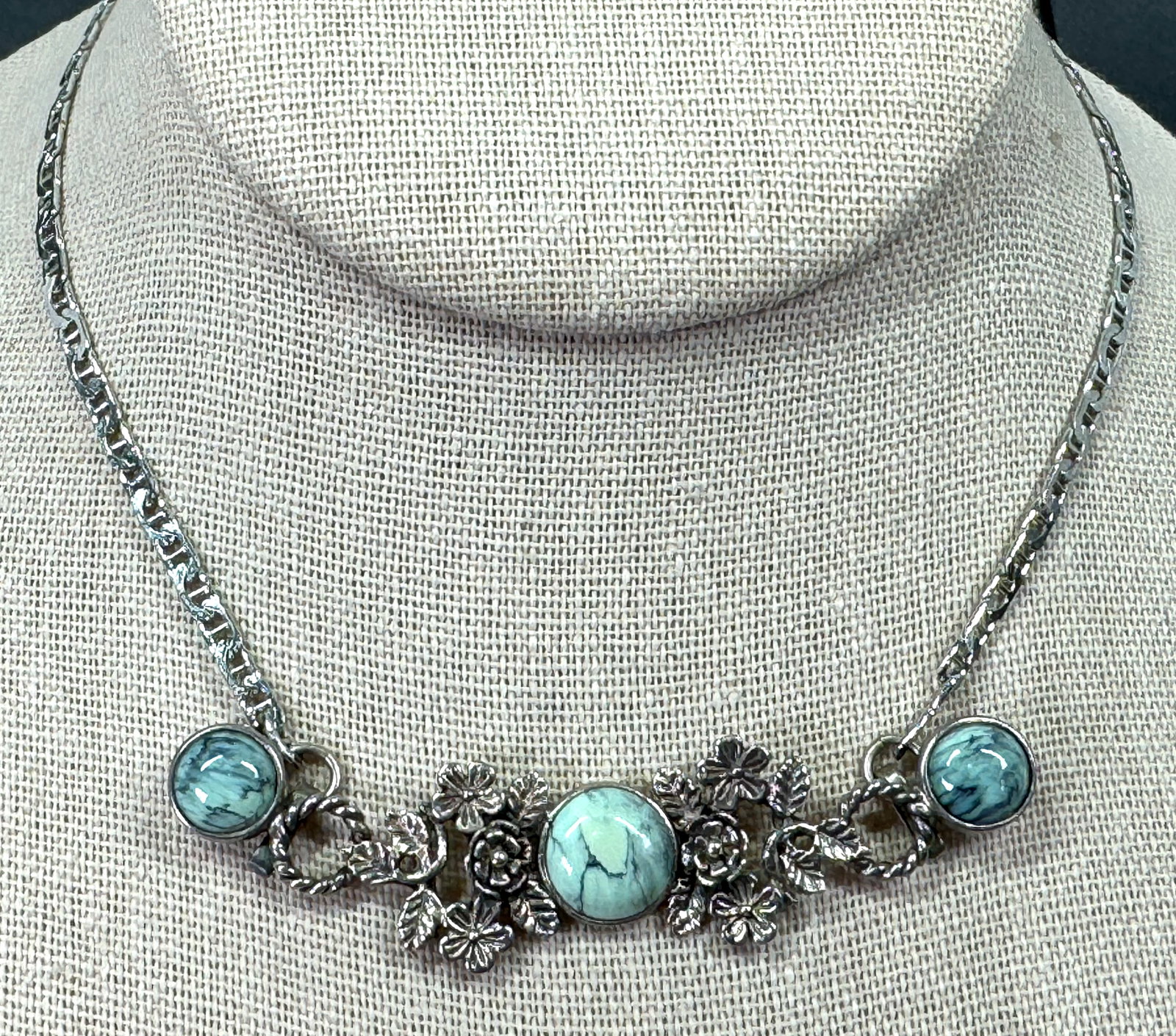 Vintage  Antigua Mexico turquoise resin cabs  sterling flowers & leaves medallion necklace (1 of 11)