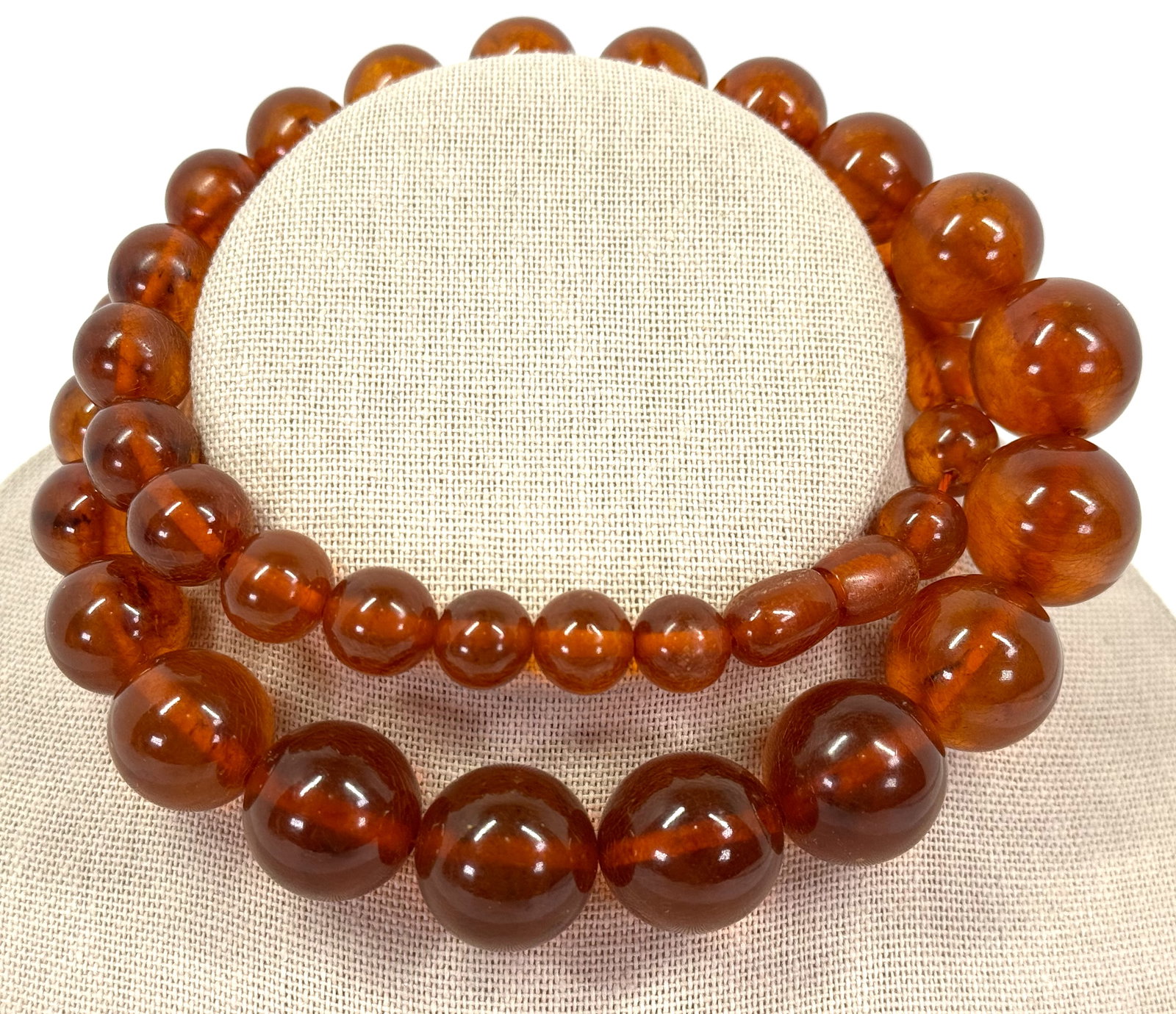 Vintage amber color plastic graduated beads necklace. (1 of 9)