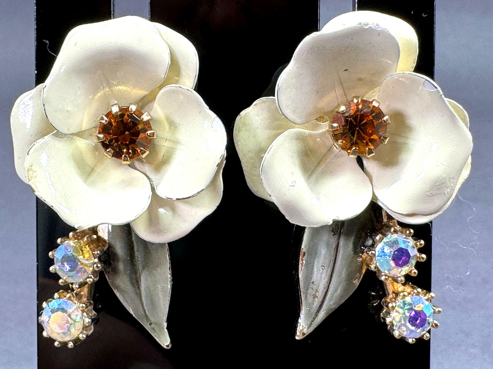 Vintage Coro AB & golden crystals enamel goldtone metal flower & leaf clip earrings. (1 of 7)