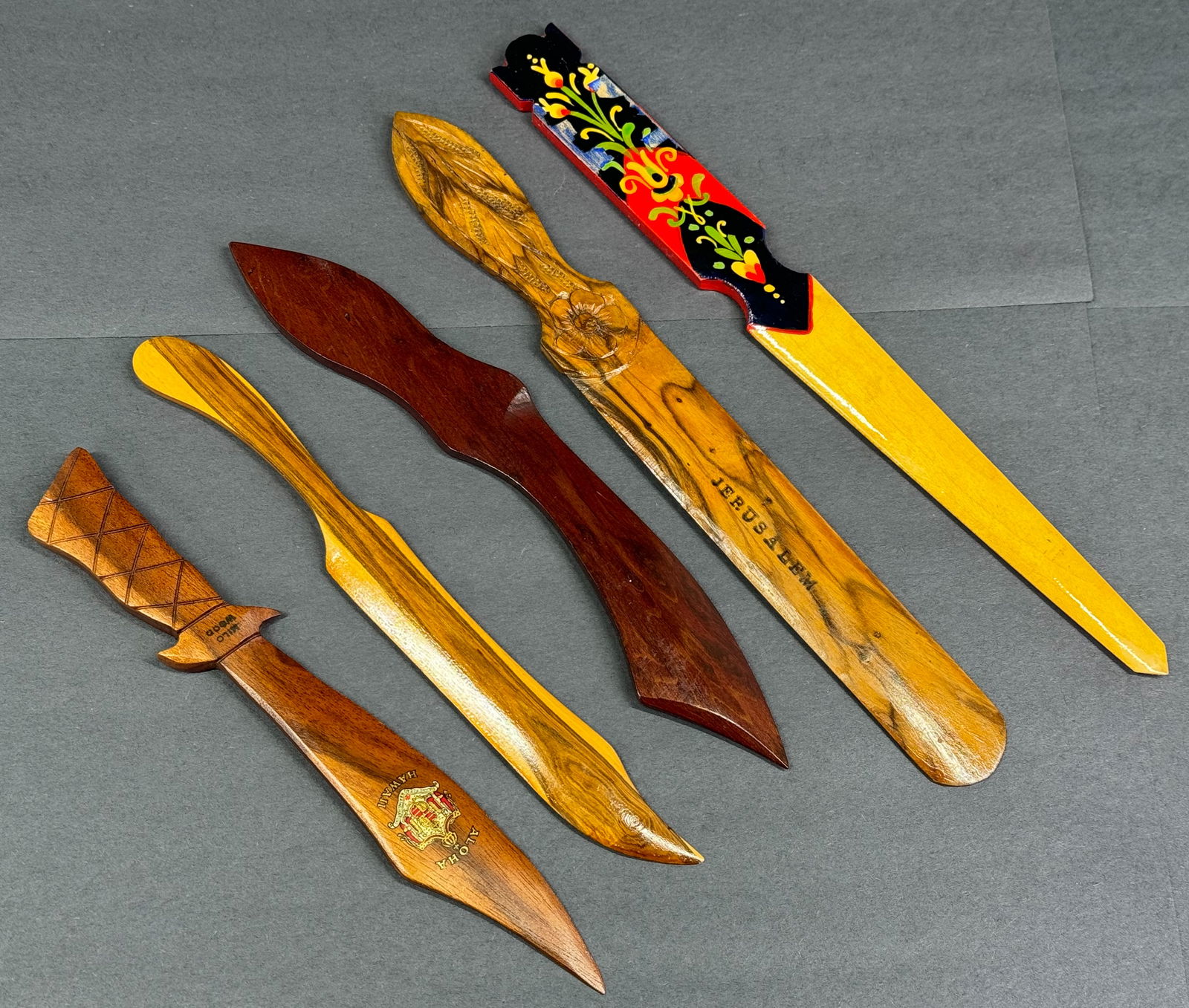 Vintage carved, painted wood Hawaii, Jerusalem & Oriental Gardens letter openers. Lot of 5 (1 of 6)