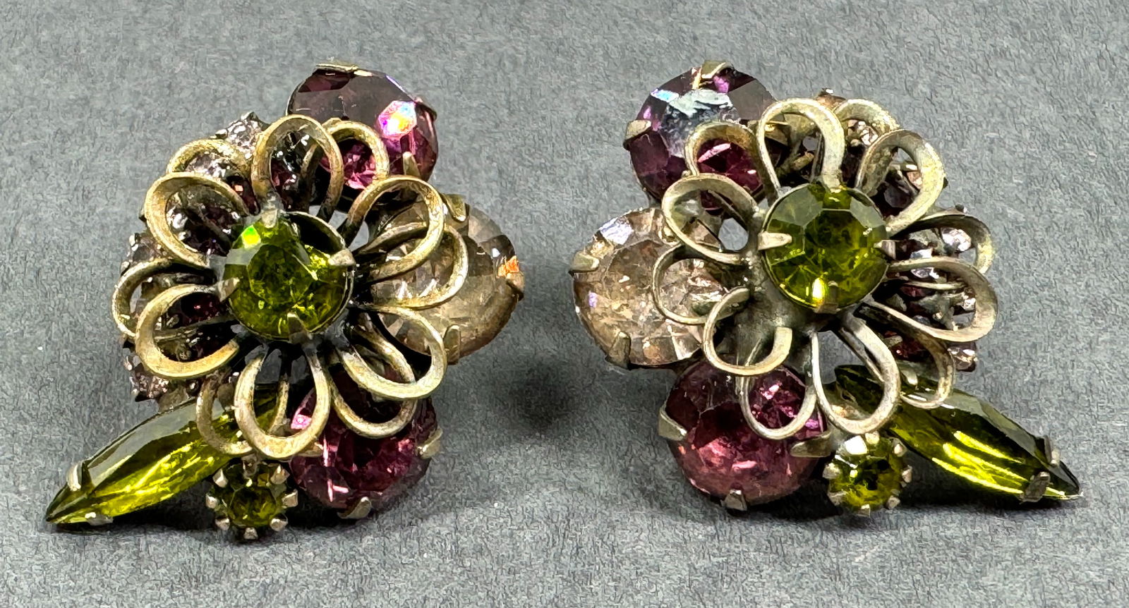 Vintage fall color crystals bronze tone metal stud  earrings (1 of 6)