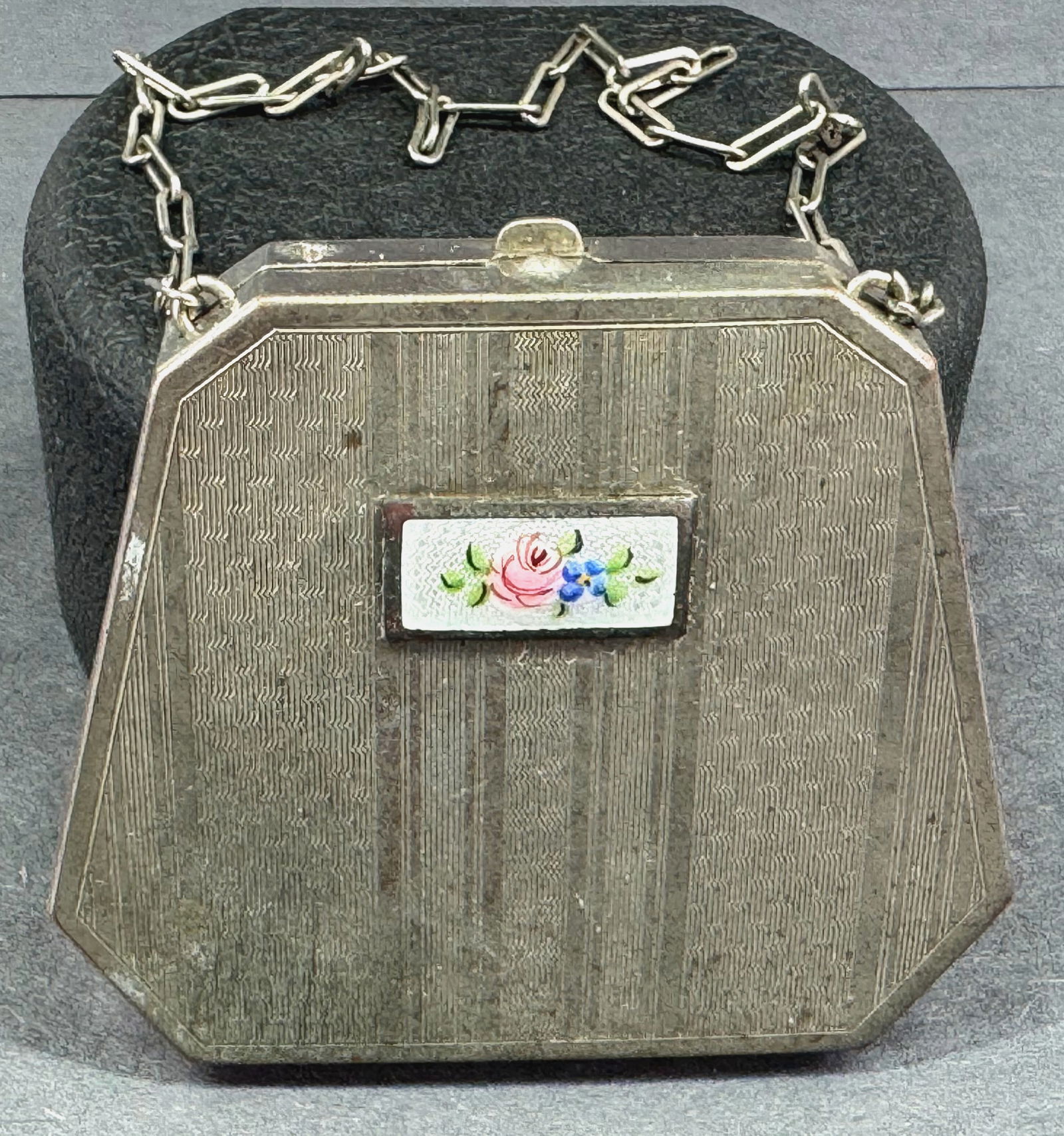 Antique flapper McRae and Keller guilloche enamel flowers silvertone metal compact purse. (1 of 11)