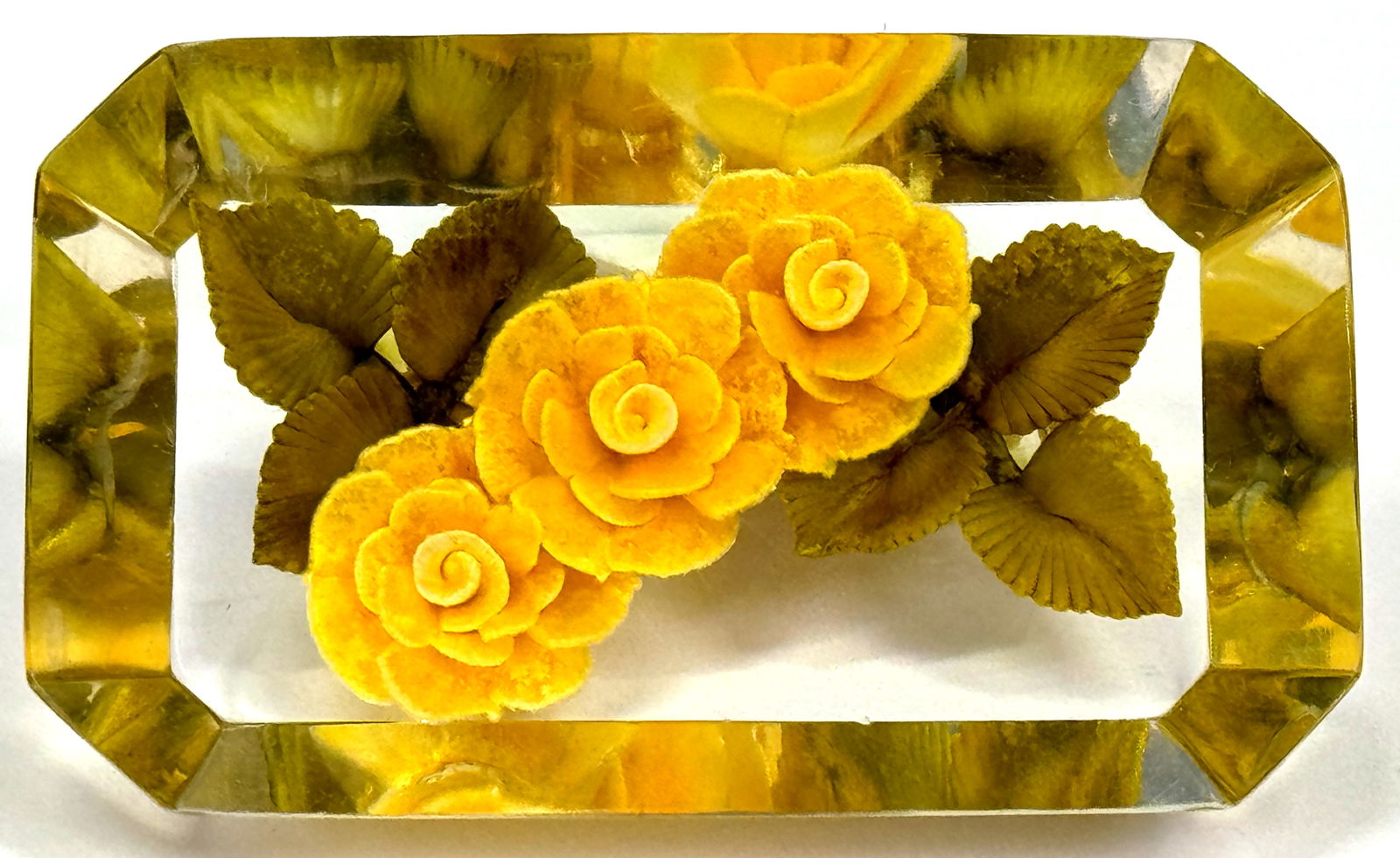 Vintage reverse carved & painted flowers and leaves clear lucite pin brooch. (1 of 10)