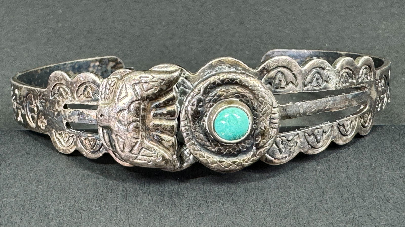 Vintage Fred Harvey Era Turquoise Snake Thunderbird Sterling Cuff Bracelet. (1 of 13)