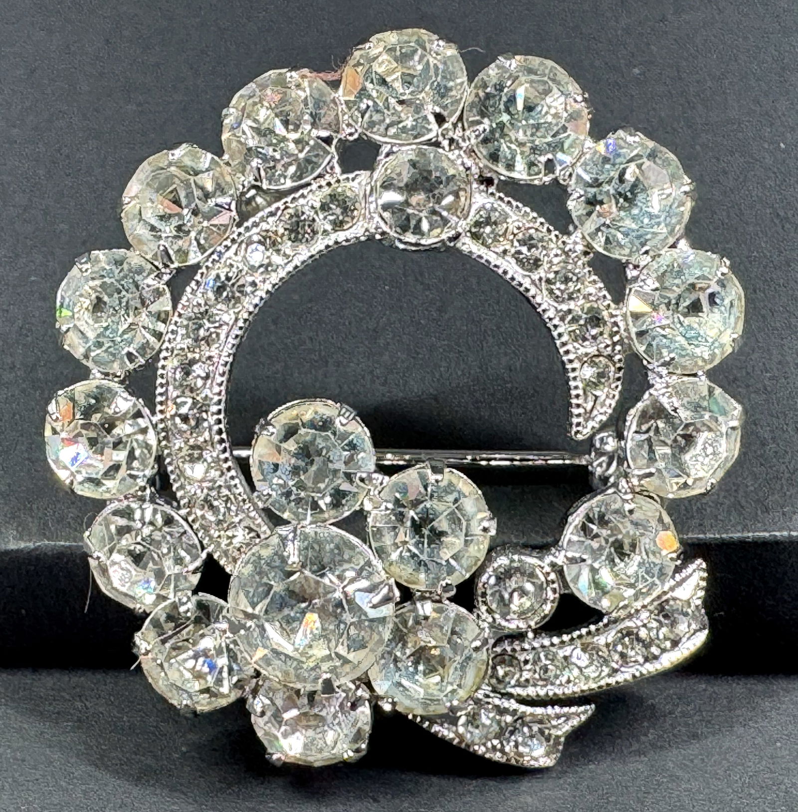 Vintage Eisenberg Ice Clear Crystals Silvertone Metal Floral Bow Wreath Pin Brooch (1 of 7)