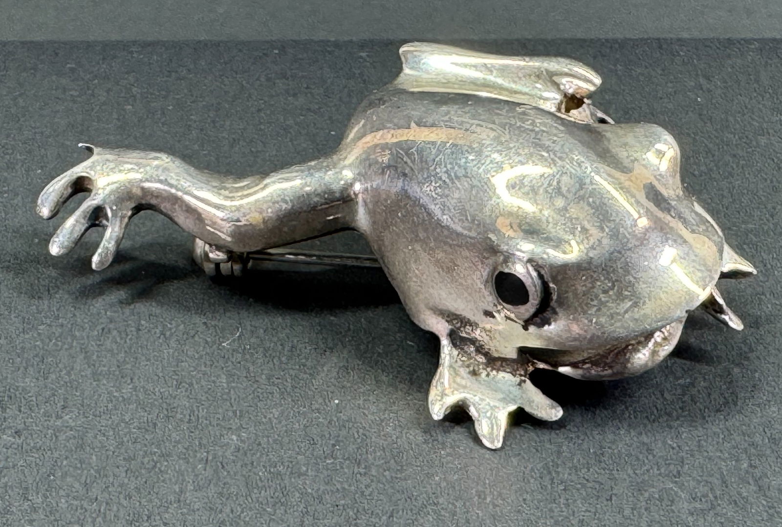 Vintage Mexican black enamel eyes sterling silver jumping frog pin brooch. (1 of 11)