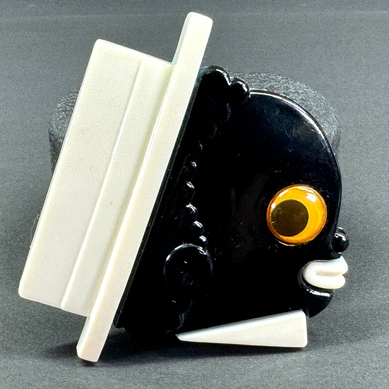 Vintage  googly eye plastic african american boy with hat pin brooch. (1 of 6)