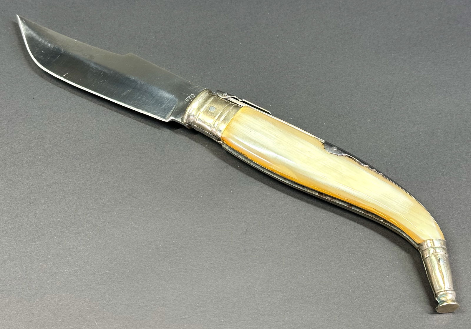 Vintage Unused Artesano Exposito Albacete Spain Large Sevillana Folding Knife. (1 of 16)