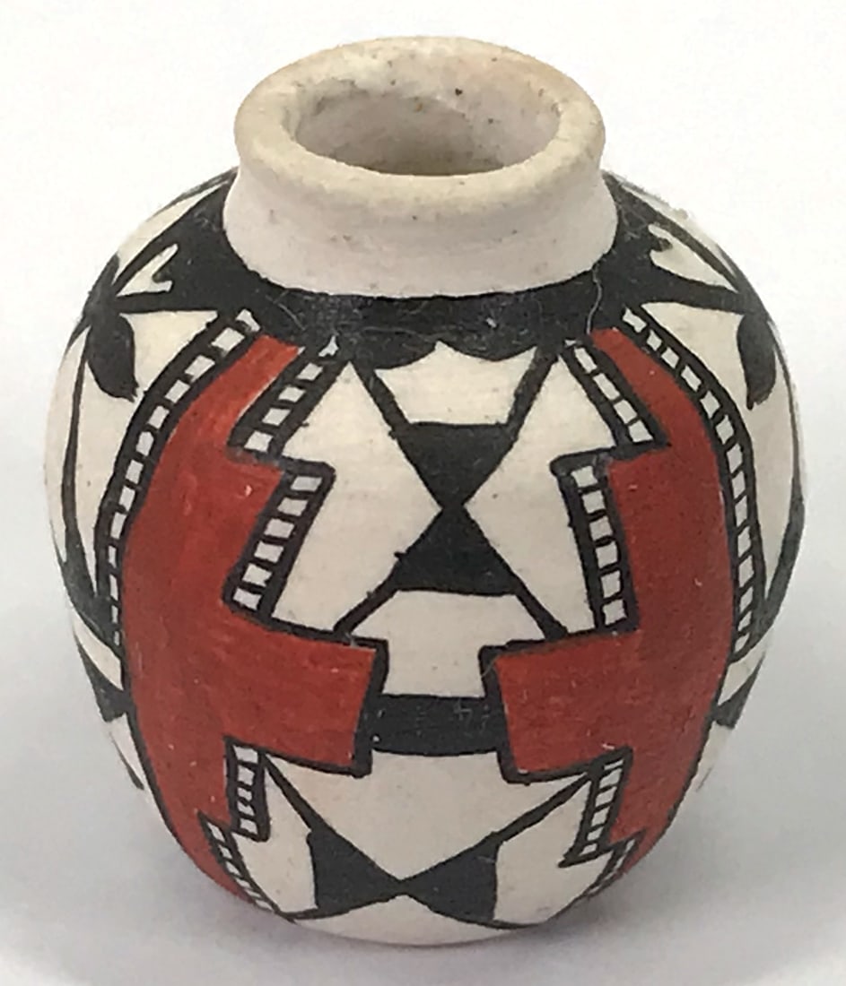 Oldham Studio Dollhouse Miniature Acoma Style Pottery Vase (1 of 8)