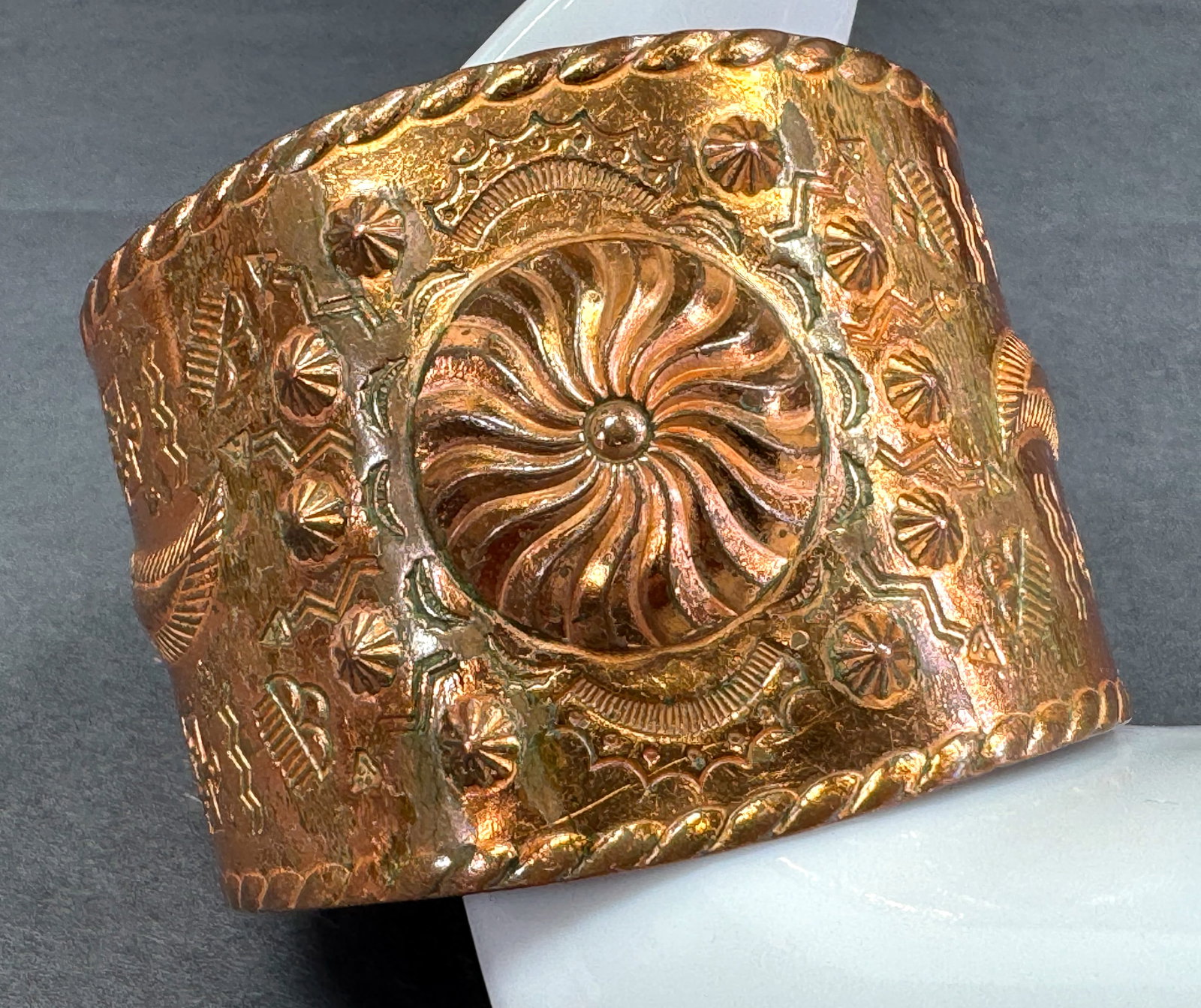 Vintage Fred Harvey era stamped copper wide cuff bracelet . (1 of 11)