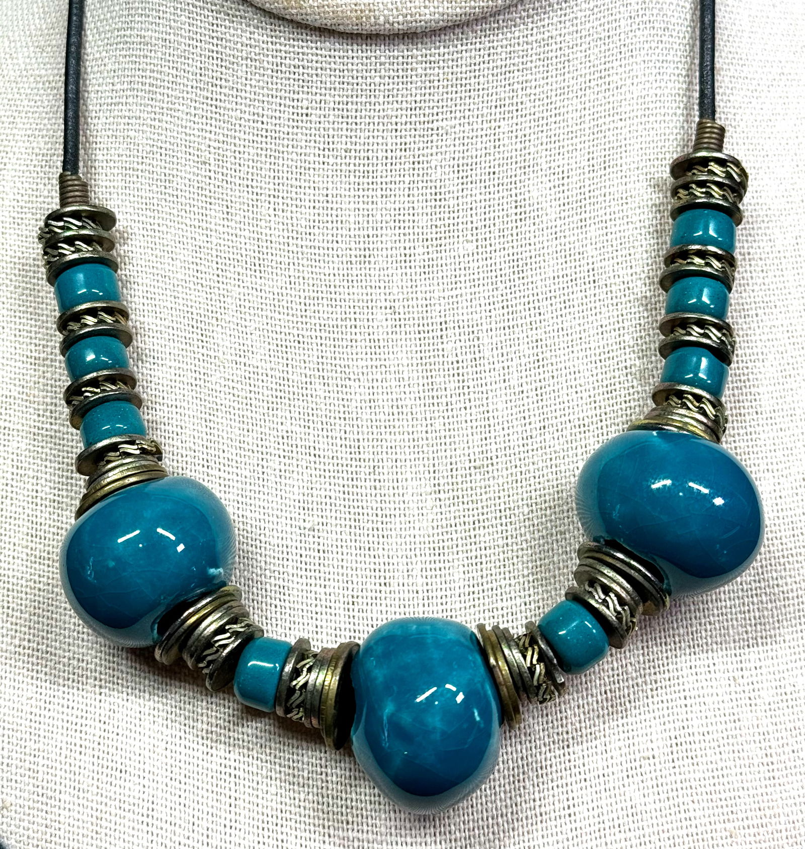 Vintage boho artsy petroleum color pottery & silvertone metal beads cord collar necklace. (1 of 7)