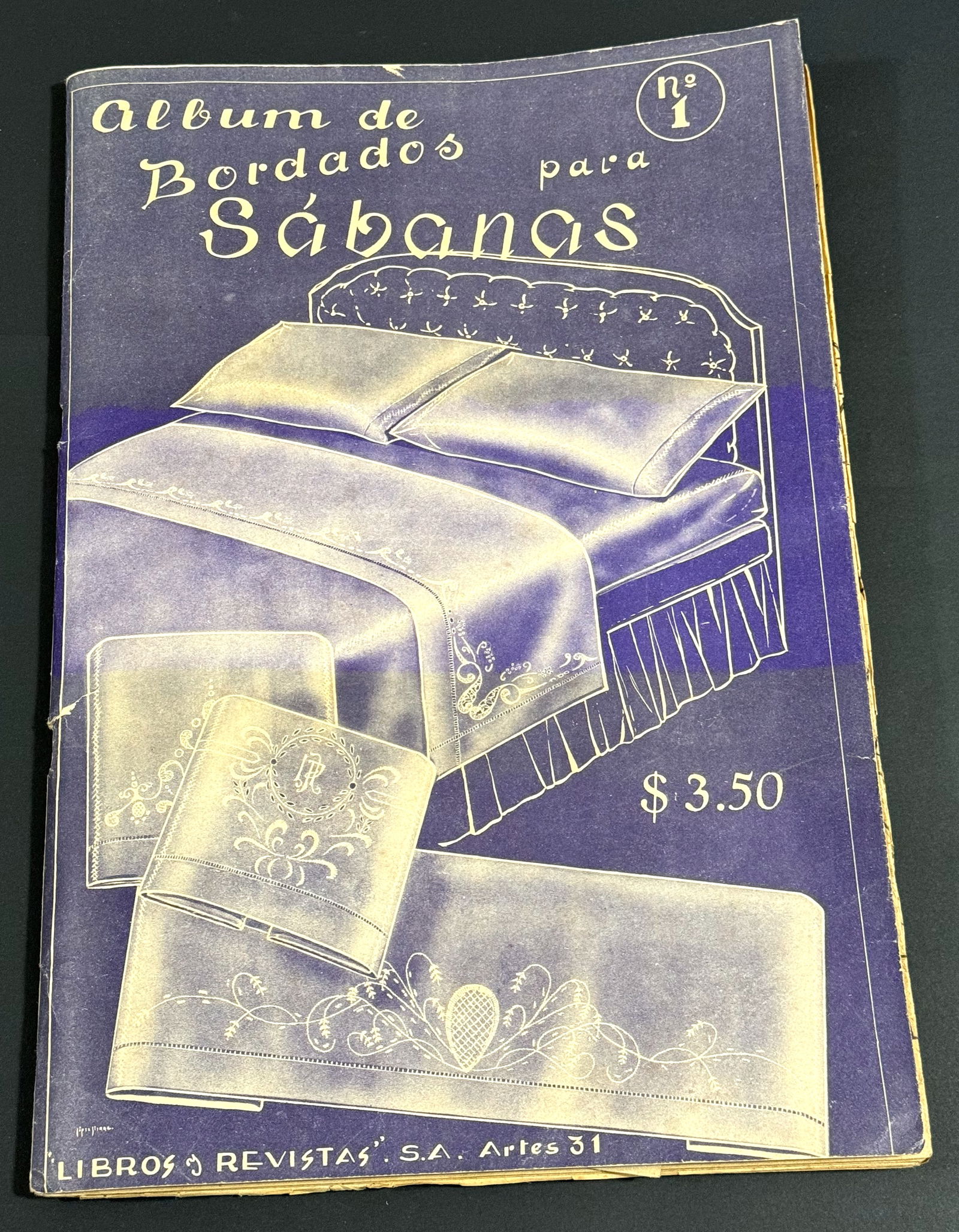 Vintage late 40s & 50s embroidery patterns for bedding sets, sheets, pillows. (1 of 6)