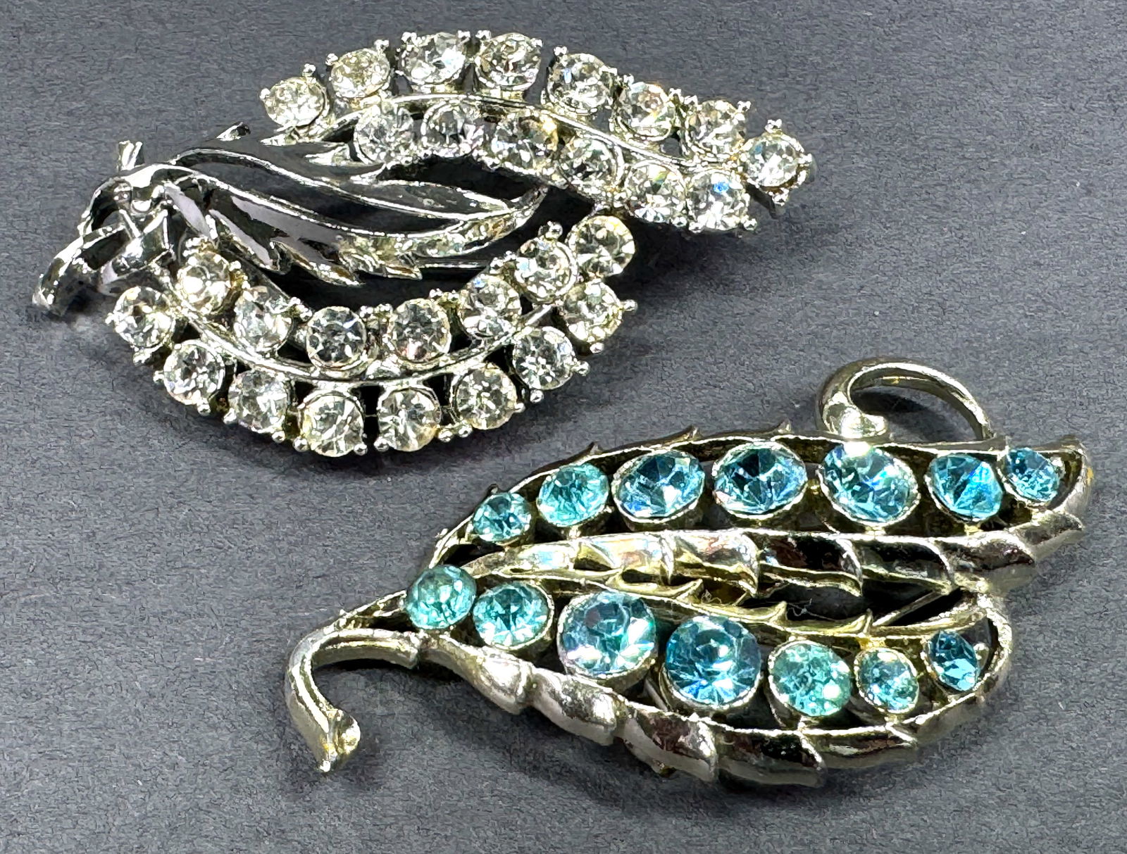 Vintage jeweled crystals metal leaf pin brooches (1 of 10)