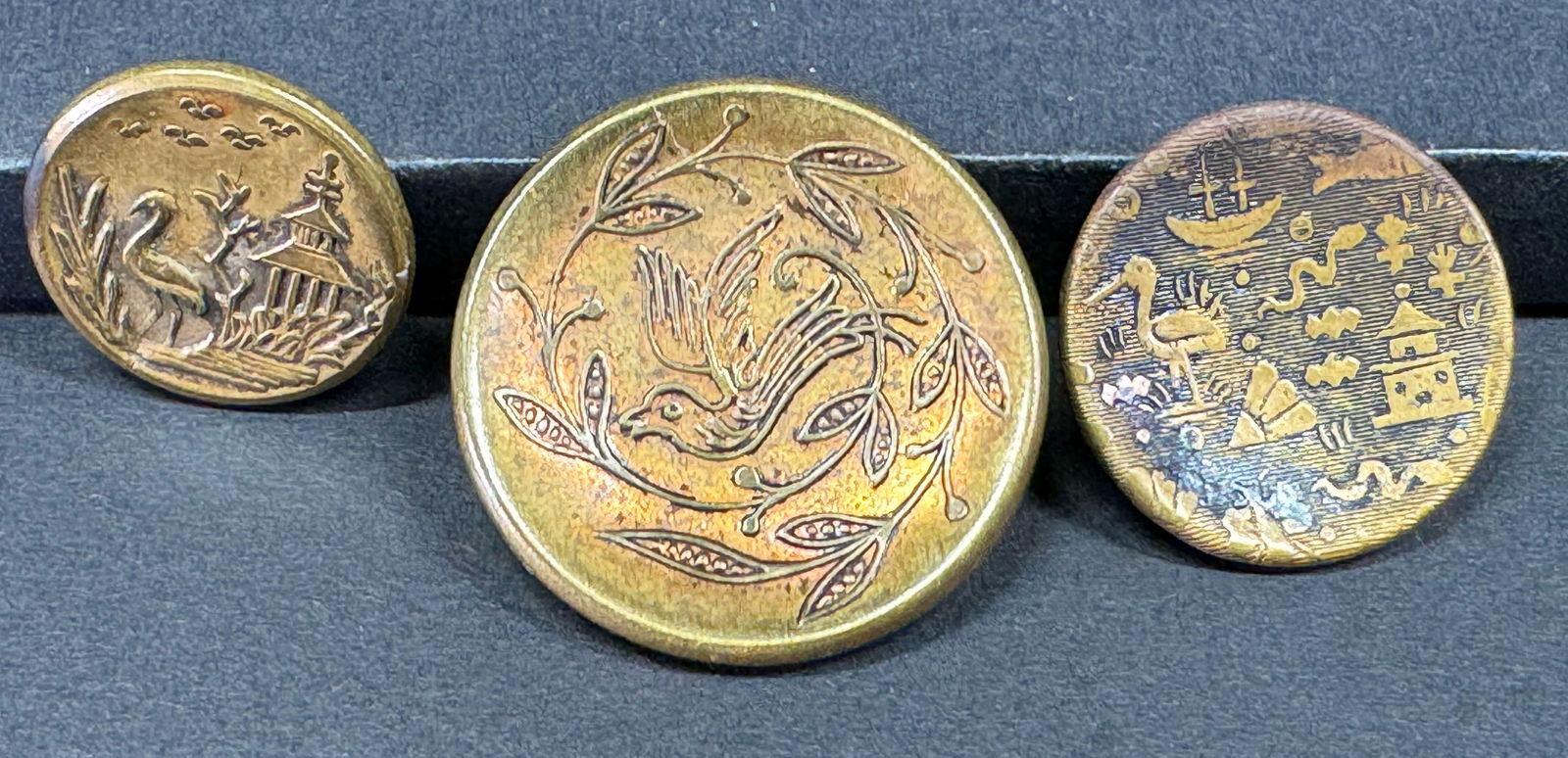 Antique assorted Japanism scenes with birds goldtone metal buttons (1 of 6)
