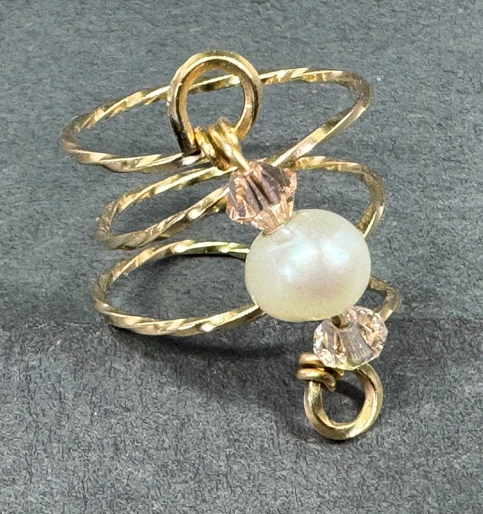 Artisan crafted baroque pearl rose crystals gold filled wire ring. (1 of 7)