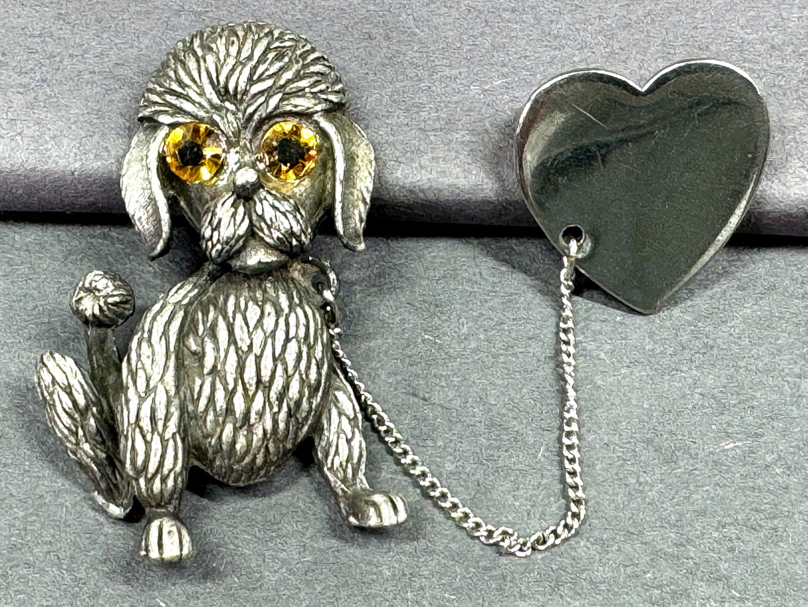 Vintage chained blank heart for engraving a name rhinestones eyes poodle dog pin brooches. (1 of 7)