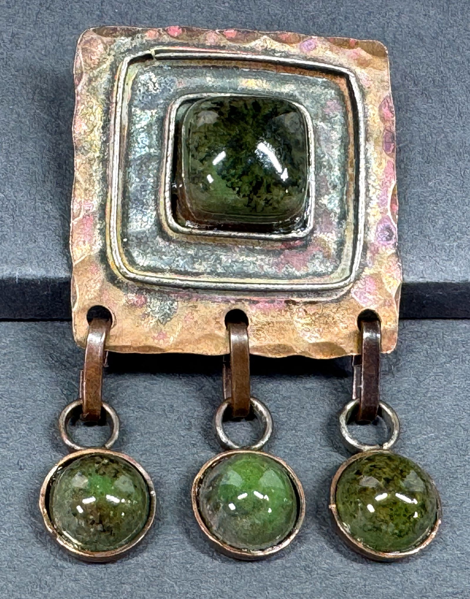Vintage brutalist artisan high fired green pottery hammered copper pin brooch with dangles. (1 of 6)