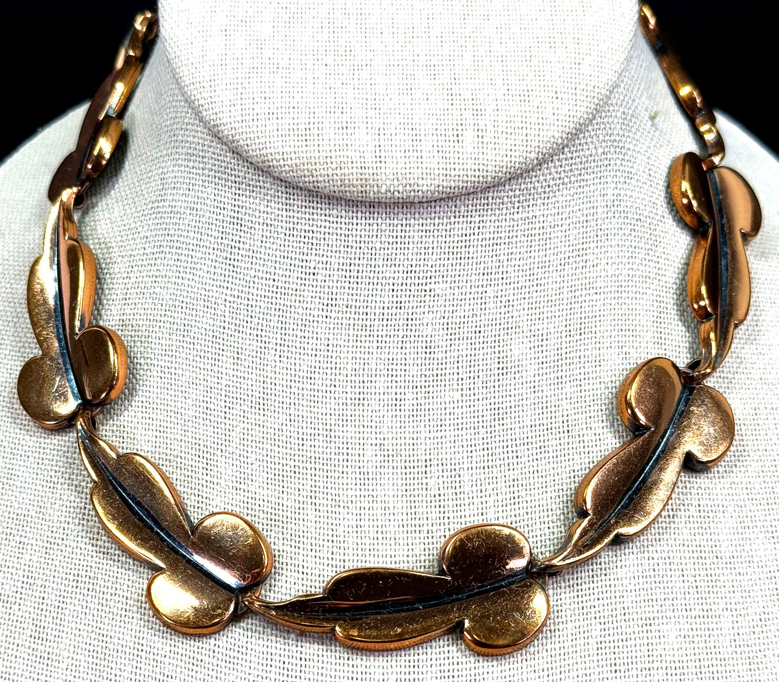 MCM Renoir Copper Link Abstract Polished Leaf Choker Necklace. (1 of 9)