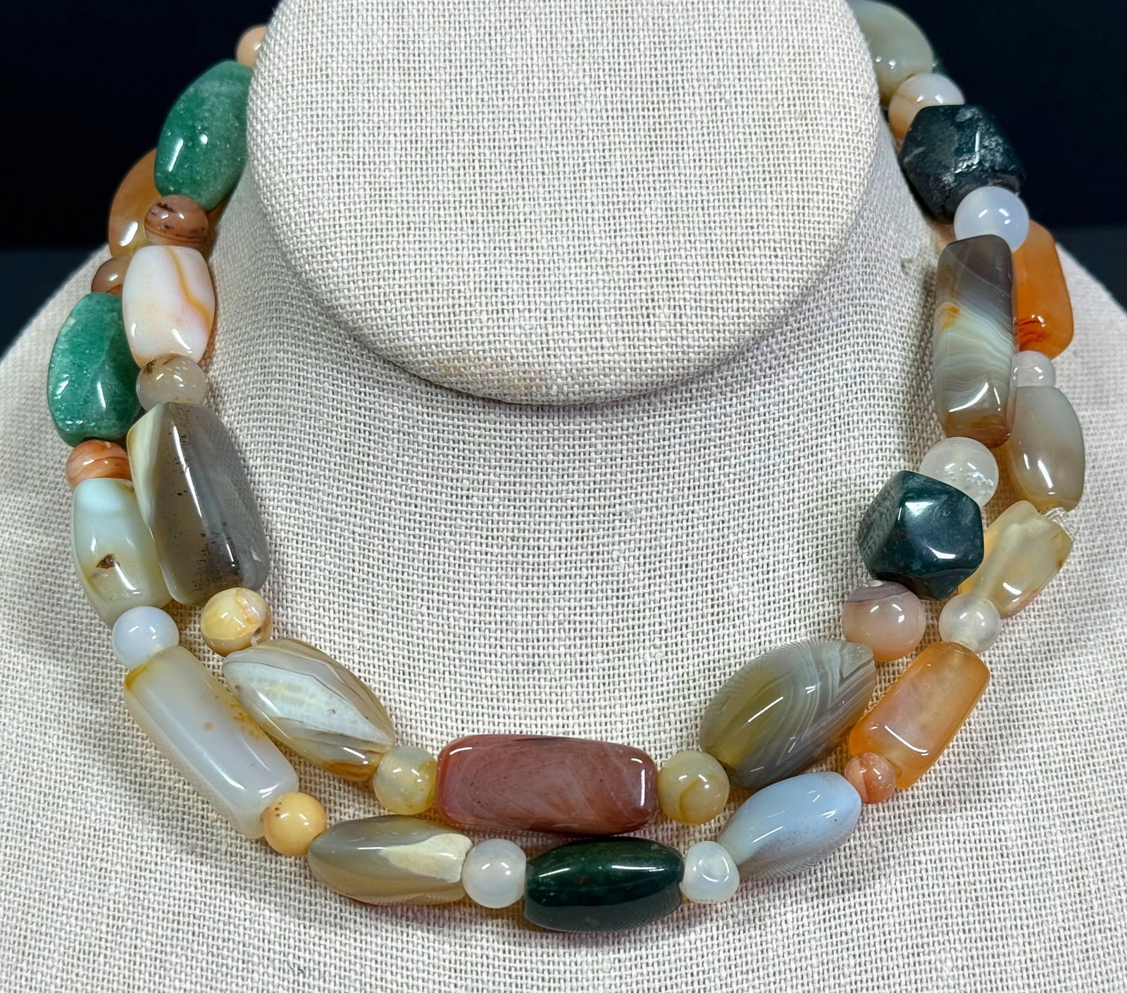 Vintage agate stone beggar beads long necklace. (1 of 9)