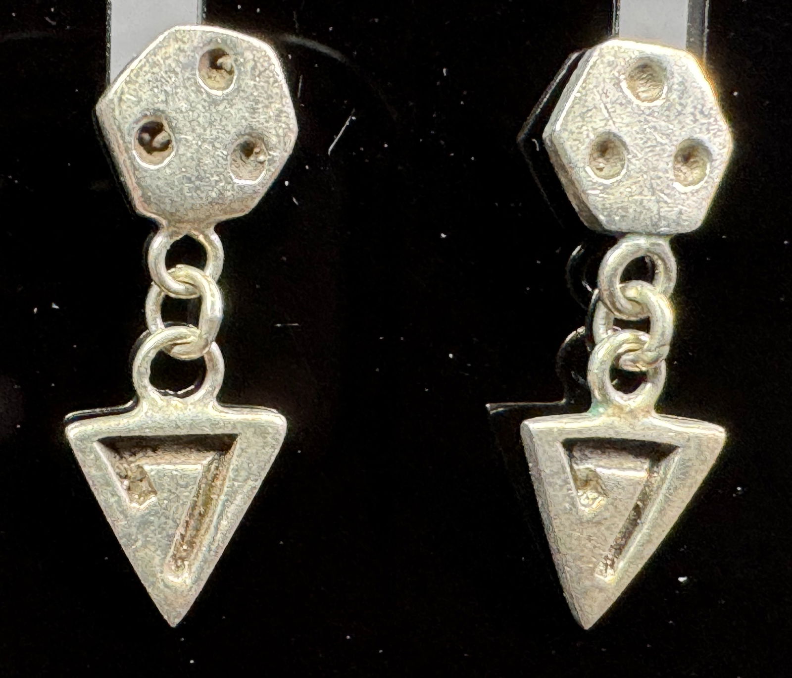 Vintage southwestern style sterling silver dangle stud earrings. (1 of 9)