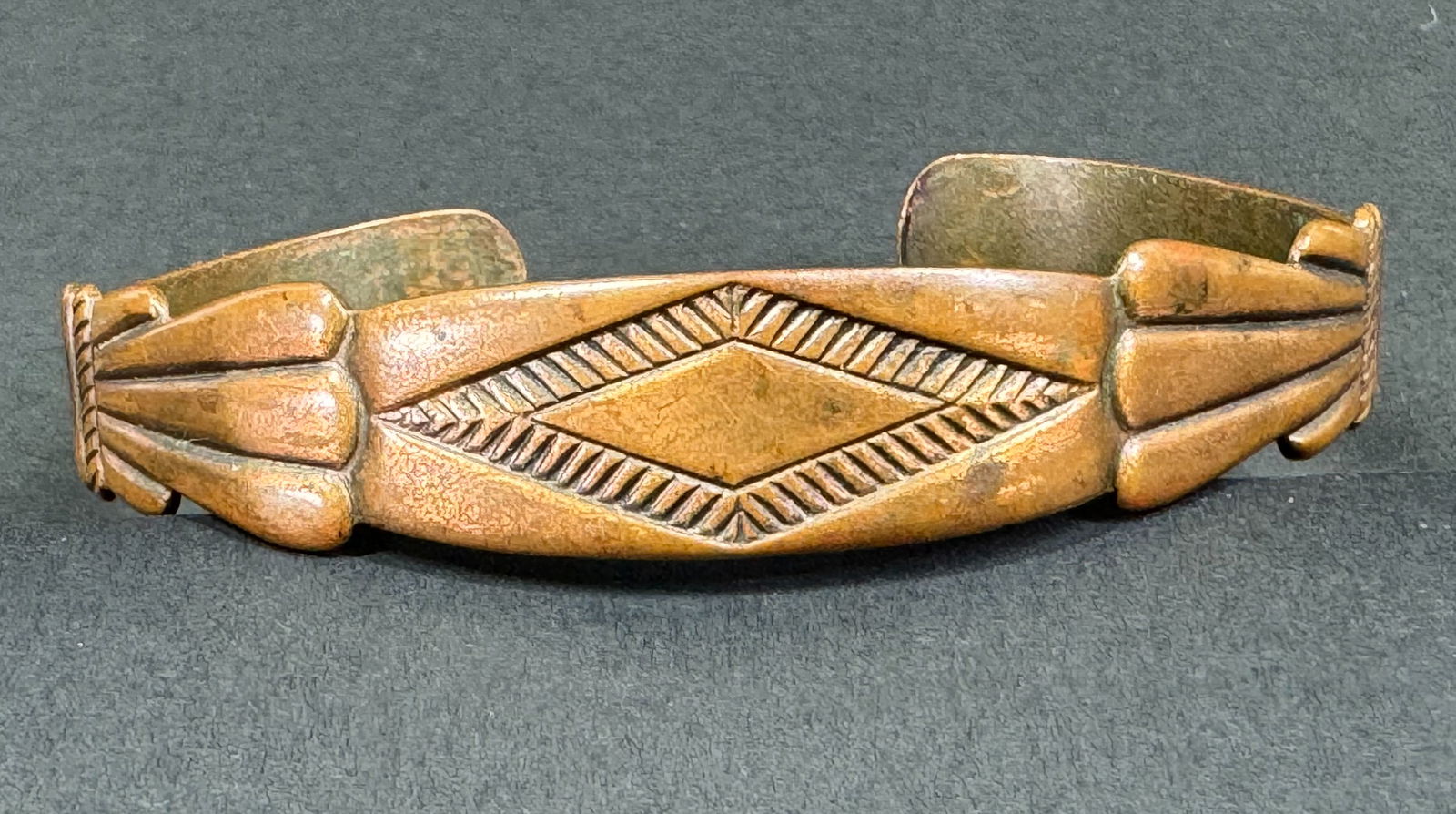 Vintage Bell Trading Post solid copper cuff bracelet. (1 of 11)