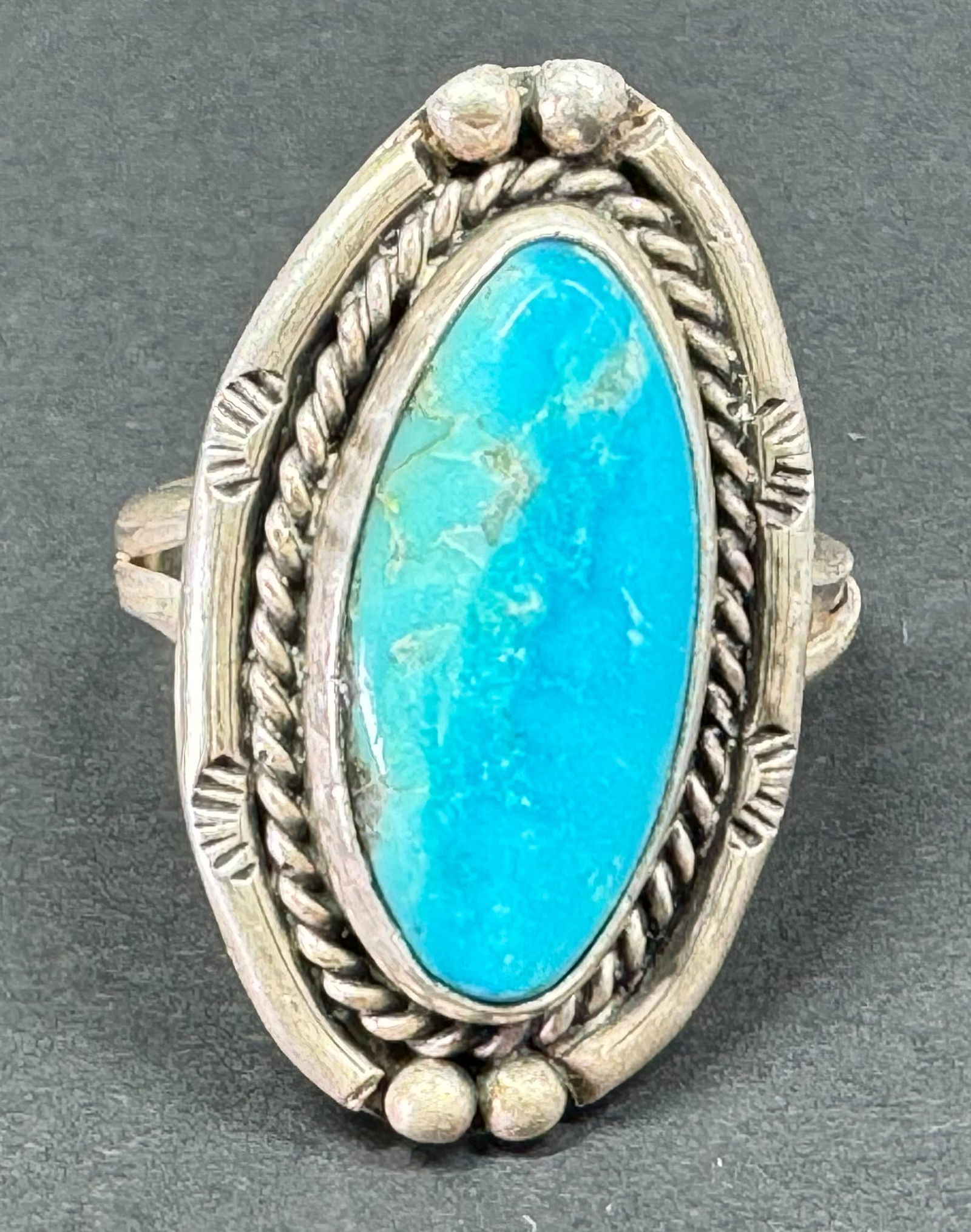 Vintage Fred Harvey era turquoise sterling silver ring. (1 of 11)