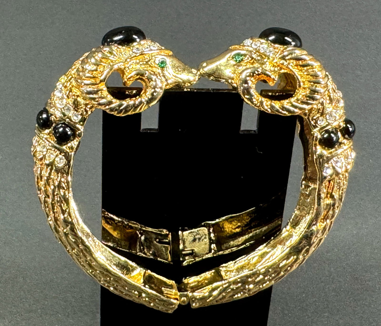 Vintage 80s rhinestones black plastic cabs goldtone metal double headed rams clamper bracelet (1 of 15)