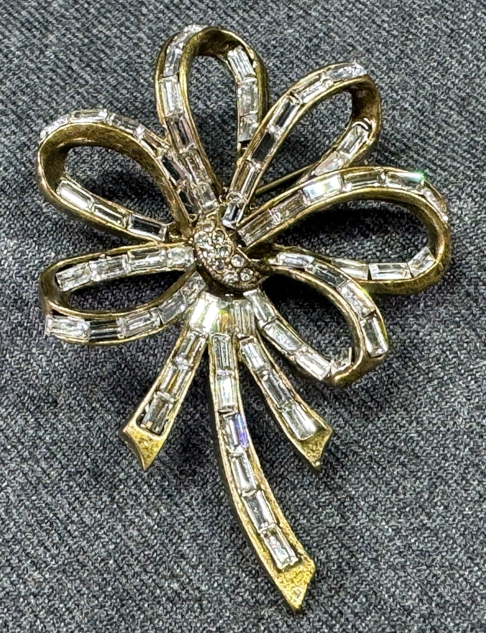 Sweet Romance clear crystals bronze color metal ribbons in flower pin brooch. (1 of 8)