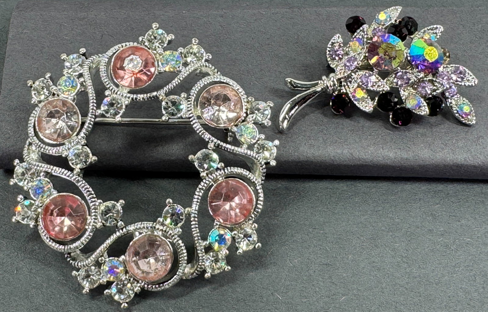 Vintage crystals silvertone metal Monet wreath & unbranded bouquet pin brooches.: Vintage crystals silvertone metal Monet wreath & unbranded bouquet pin brooches. For measures please refer to the pictures taken with a measuring tape. Weight: 20 Grams. This is a NO RESERVE AUCTION: 