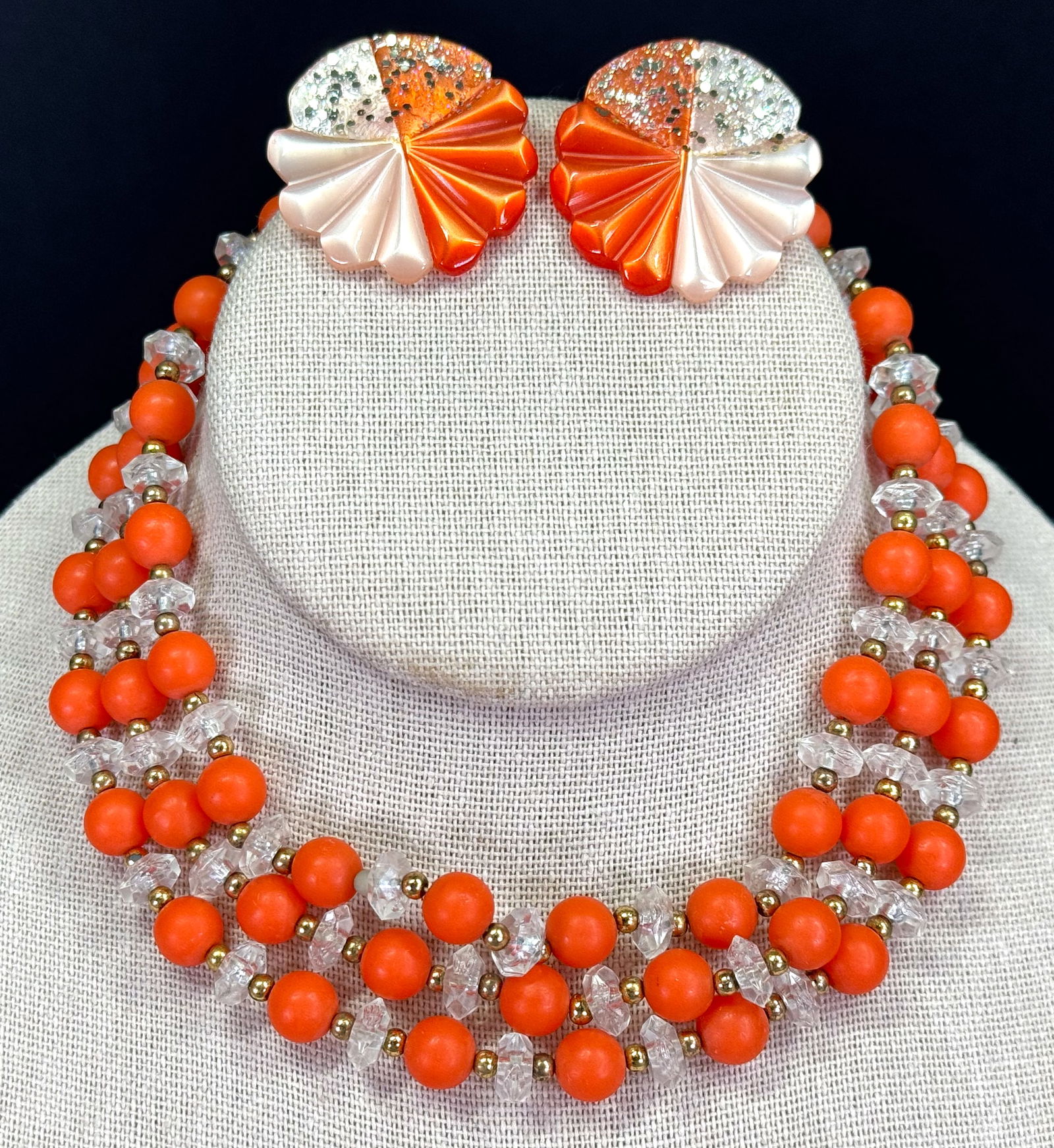 Vintage orange & clear plastic 3 strands beaded choker necklace and glittered lucite clip earrings (1 of 12)