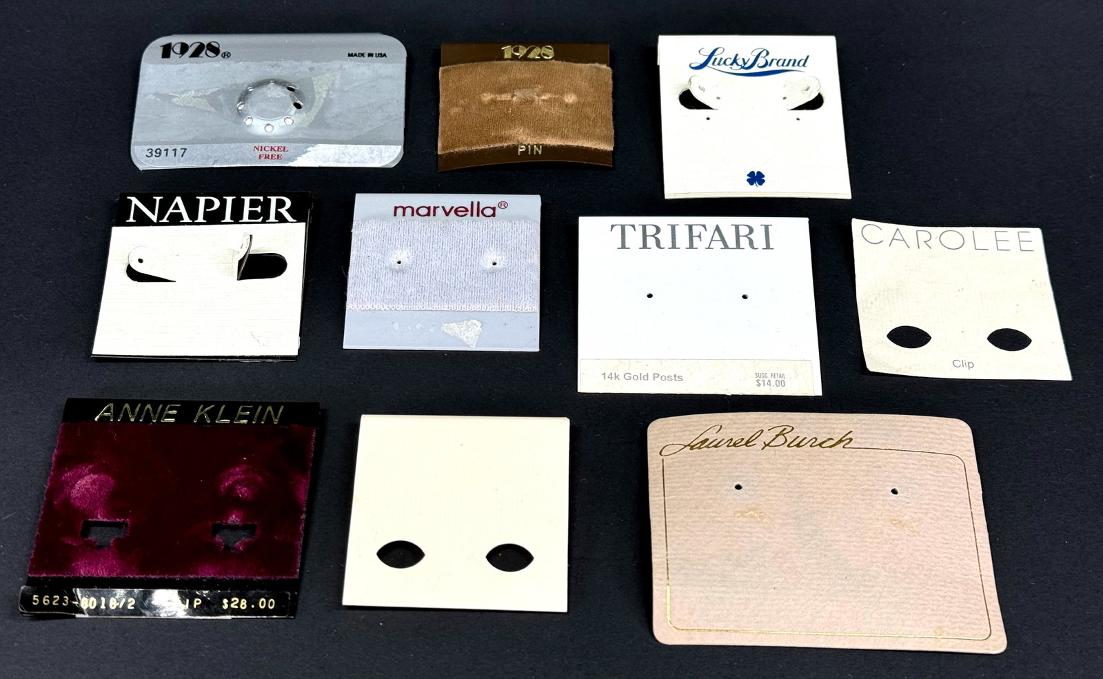 Vintage assorted Trifari, Napier & others earrings cards. Lot of 10 .: Vintage assorted Trifari, Napier & others earrings cards. Lot of 10 . Empty. For measures please refer to the pictures taken with a measuring tape. This is a NO RESERVE AUCTION: there are no hidden or