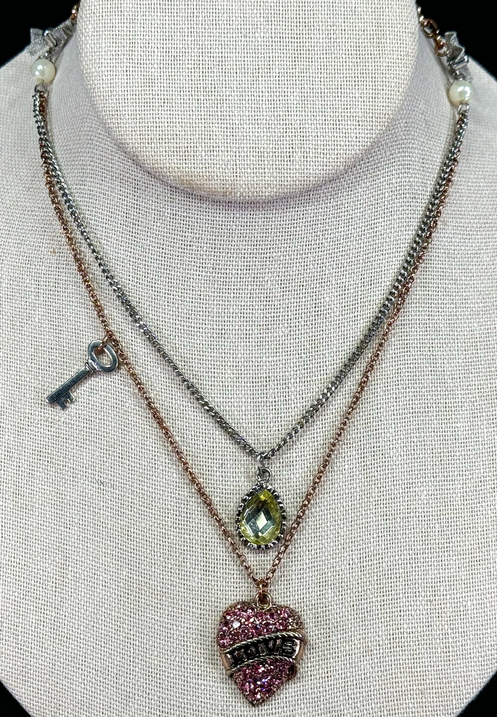 Vintage Betsey Johnson Jeweled Love heart, key & bow chain necklace.: Vintage Betsey Johnson Jeweled Love heart, key & bow chain necklace. Marked . For measures please refer to the pictures taken with a measuring tape. Weight: 20 Grams. This is a NO RESERVE AUCTION: the