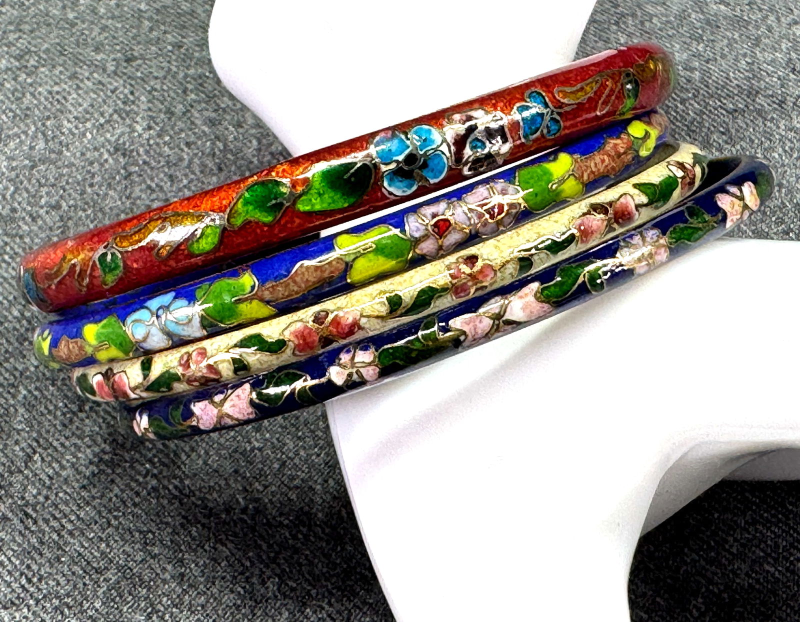 Vintage Chinese assorted cloisonne enamel bracelet bangles. Lot of 4 (1 of 8)